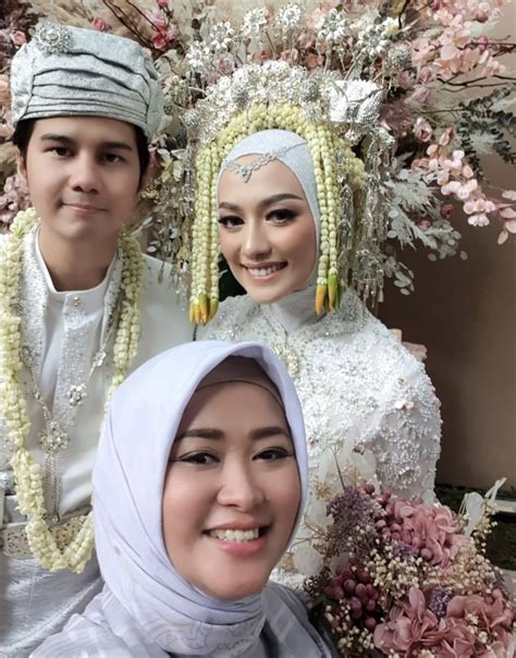 mega iskanti suami pertama|Nasib Selebgram Cantik Inspirasi, Pilu Harus Cerai, Baru Nikah .